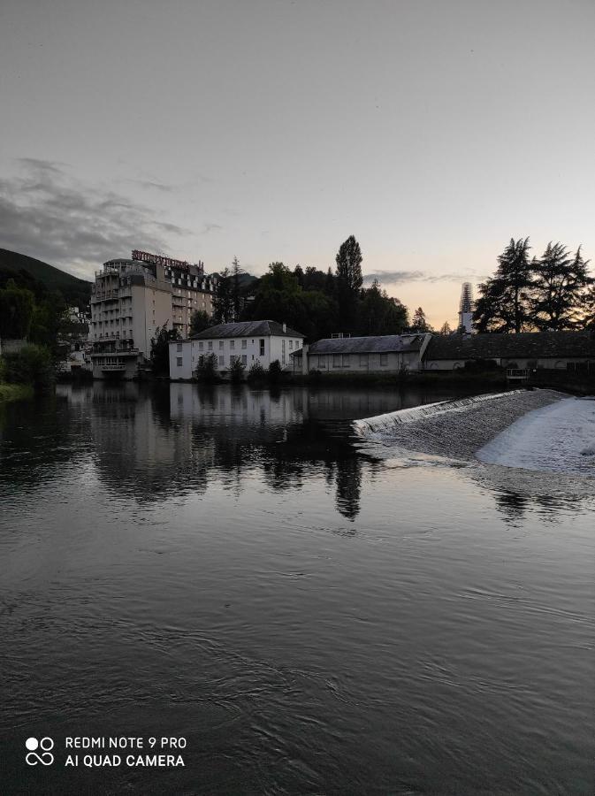Résidence SERENITY--WIFI--CENTRE VILLE--SANCTUAIRES Lourdes Exterior foto